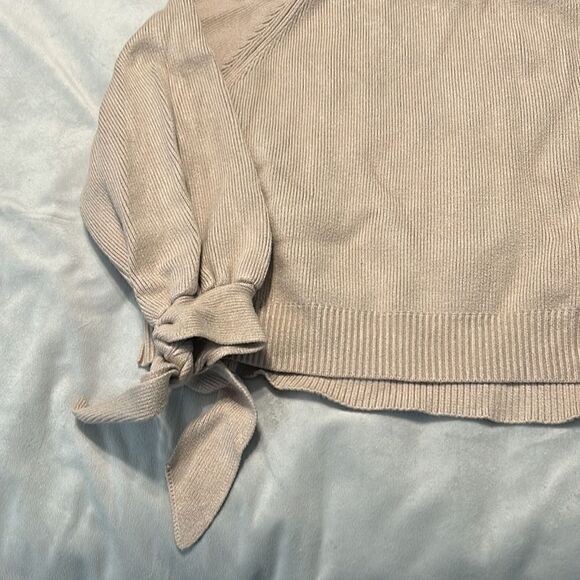 Pink Lily Sweater - Picture 2 of 7